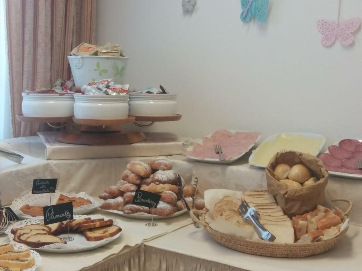 Hotel Maita Лидо Ди Камайоре Екстериор снимка